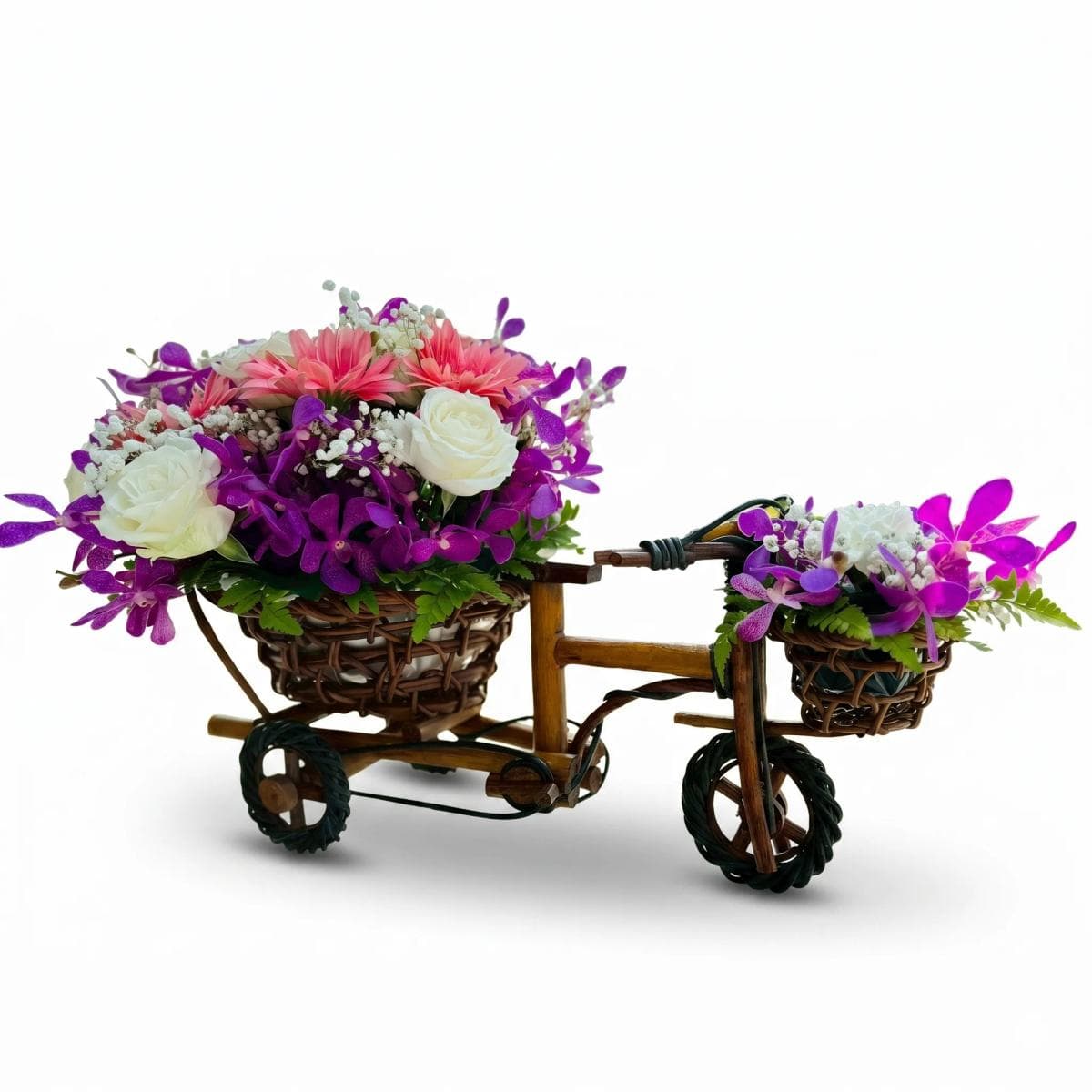 Flower bicycle basket arrangement with purple orchids, white roses, pink gerbera daisies, and white baby’s breath in a decorative mini bicycle basket. This floral basket has a soft pink, white, and purple color palette and is suitable for birthday flowers, congratulations flowers, thank you gifts, and decorative flower delivery in Chiang Mai.
Size : Length 60cm, Height 40cm