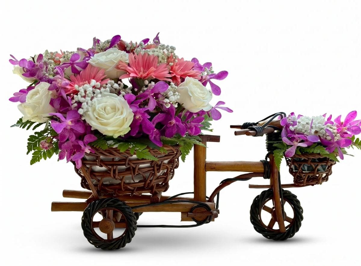 Flower bicycle basket arrangement with purple orchids, white roses, pink gerbera daisies, and white baby’s breath in a decorative mini bicycle basket. This floral basket has a soft pink, white, and purple color palette and is suitable for birthday flowers, congratulations flowers, thank you gifts, and decorative flower delivery in Chiang Mai.
Size : Length 60cm, Height 40cm
